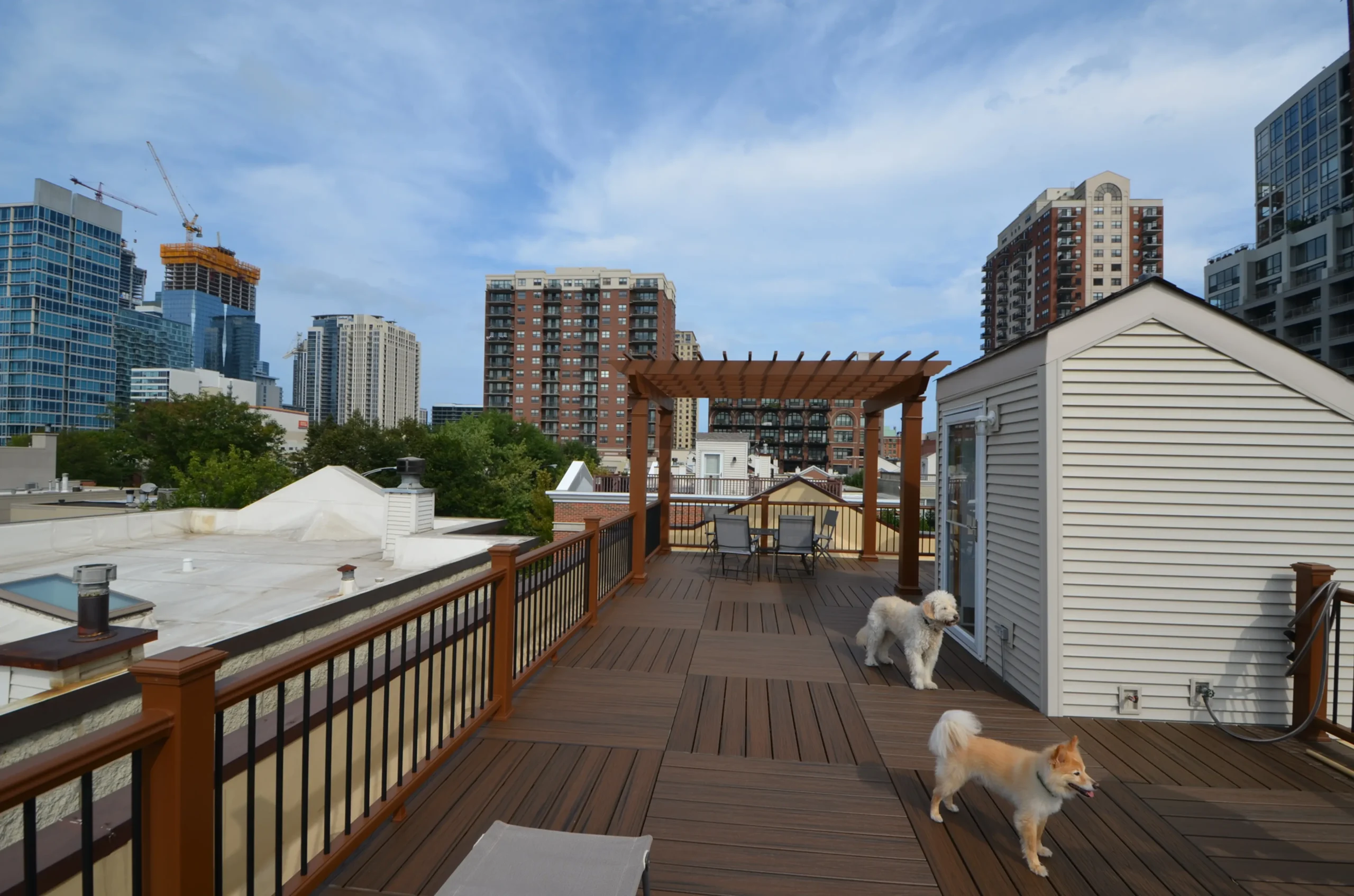 Roof top deck with a free-standing pergola in Chicago.
