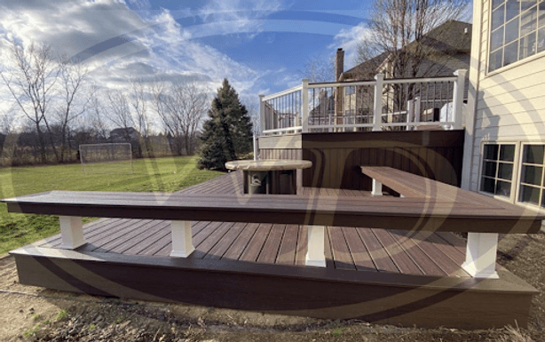 Multi-level deck construction Illinois