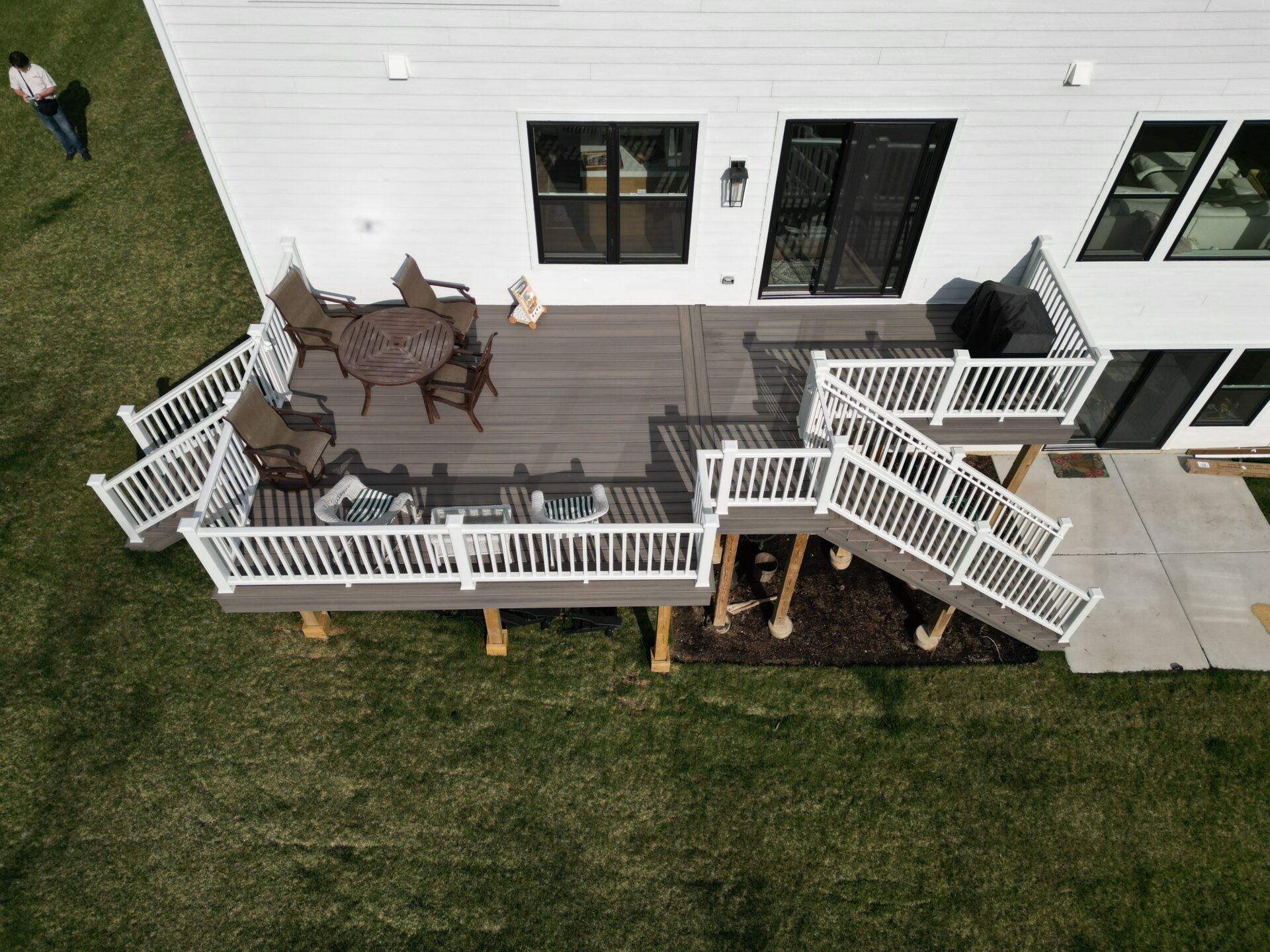 A raised Trex composite deck built by a TrexPro Platinum Contractor Warner's Decking