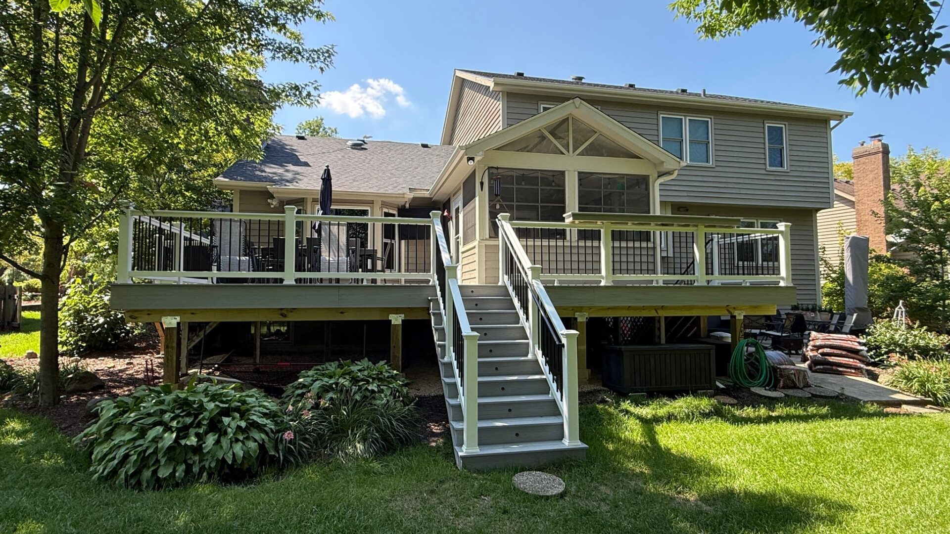 composite deck built in naperville illinois