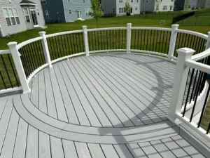 Curved Trex composite deck with custom design in Naperville, Illinois