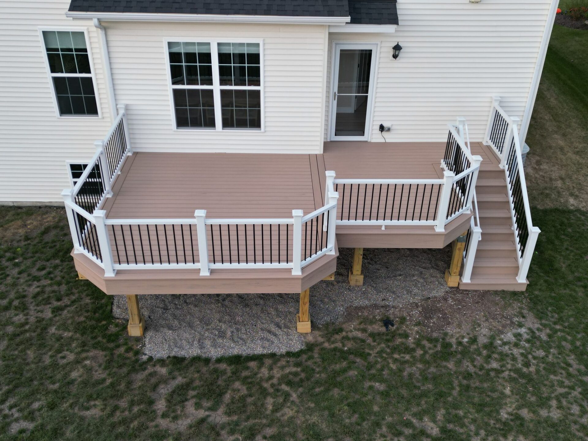 Custom Trex composite deck built in Shorewood, Illinois, by Warner's Decking.